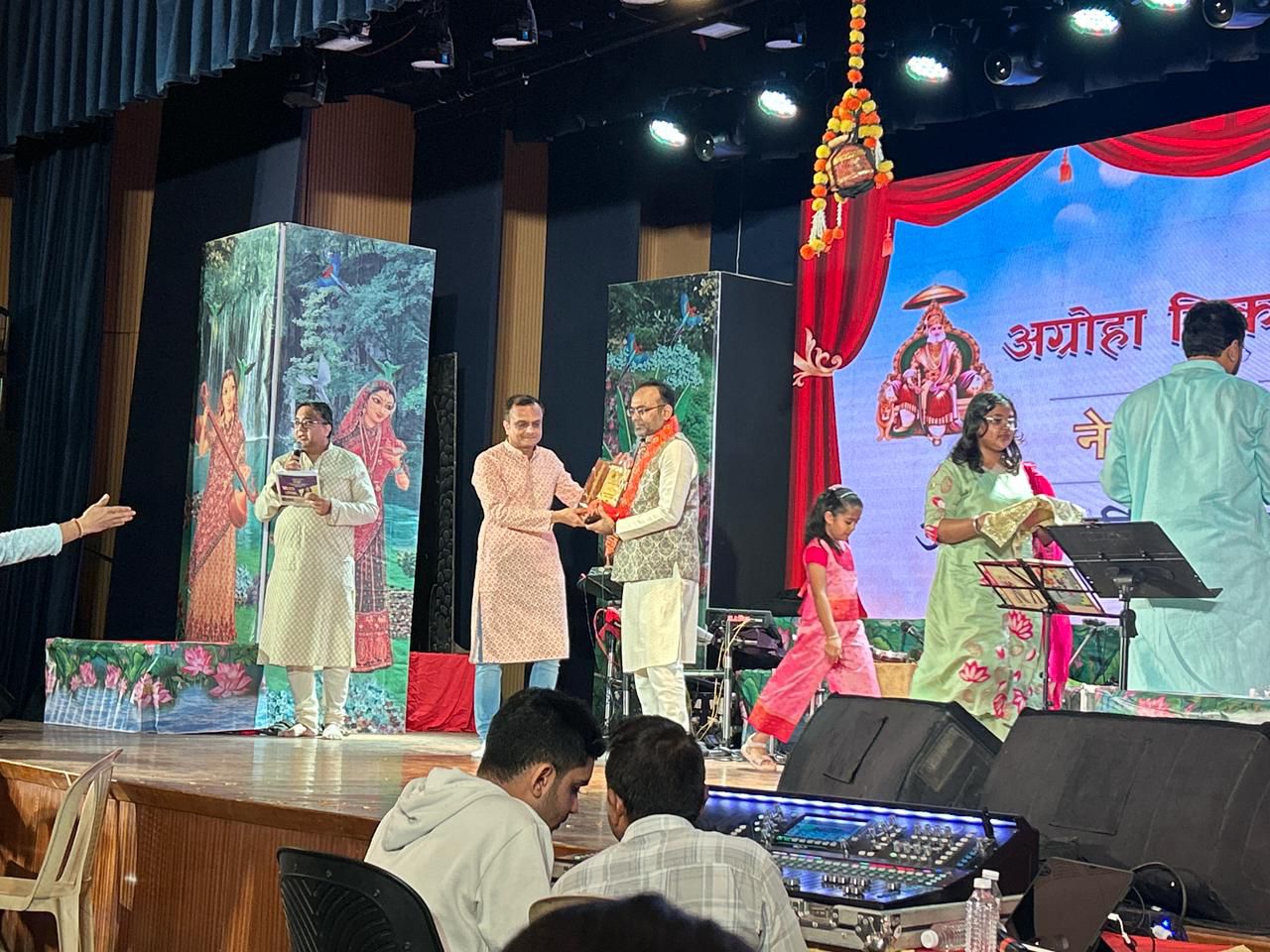 Description of image 1